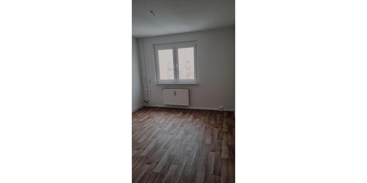 Etagenwohnung Waren (Müritz) - 2 Zimmer, 60 m&sup2;, 350&euro; | Angebot:24918759
