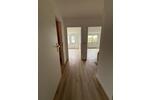 Sanierte 2 Zimmer Wohnung mit TG Stellplatz in MA Niederfeld zimmer