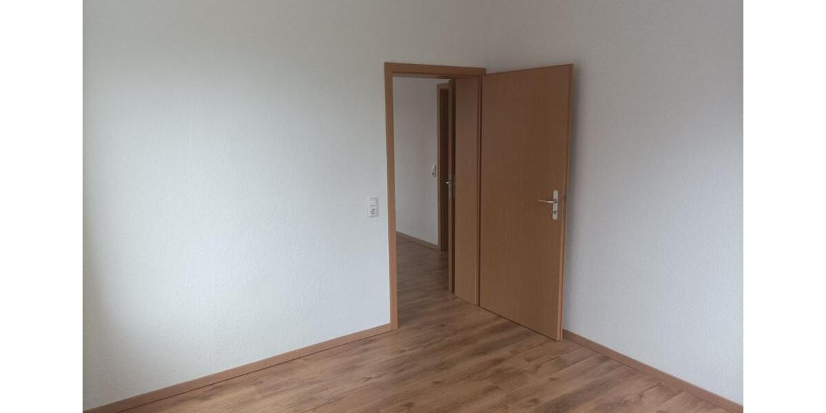Erdgeschoßwohnung Ebersbach-Neugersdorf Neugersdorf - 2 Zimmer, 50 m&sup2;, 250&euro; | Angebot:26646095