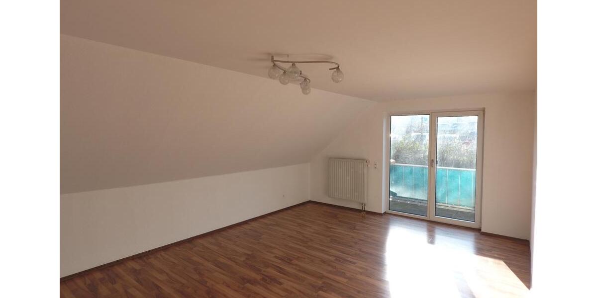 Dachgeschoßwohnung Bad Camberg - 2 Zimmer, 74 m&sup2;, 890&euro; | Angebot:26688916