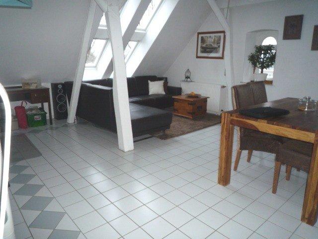 Dachgeschoßwohnung Lage - 2 Zimmer, 58 m&sup2;, 470&euro; | Angebot:26048120