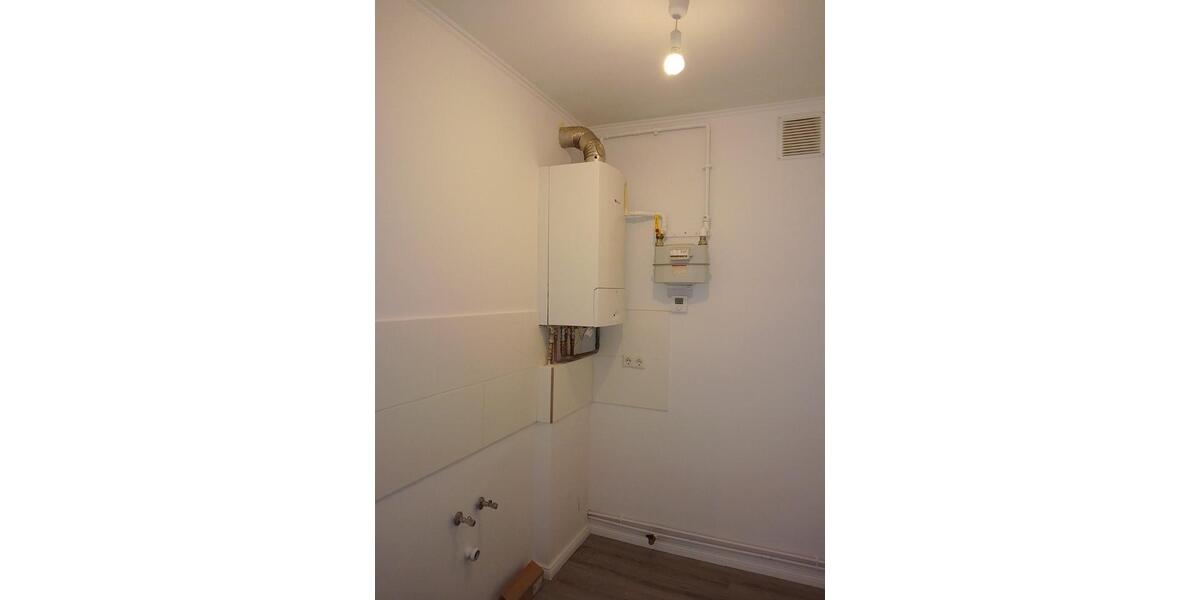 Etagenwohnung Bremerhaven - 1 Zimmer, 43 m&sup2;, 273&euro; | Angebot:24373026