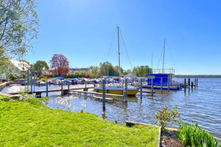 Penthouse 3 Zi., Seezugang, Steg, 3 Balkone, EBK, 2 Bäder, Kamin 3 zimmer