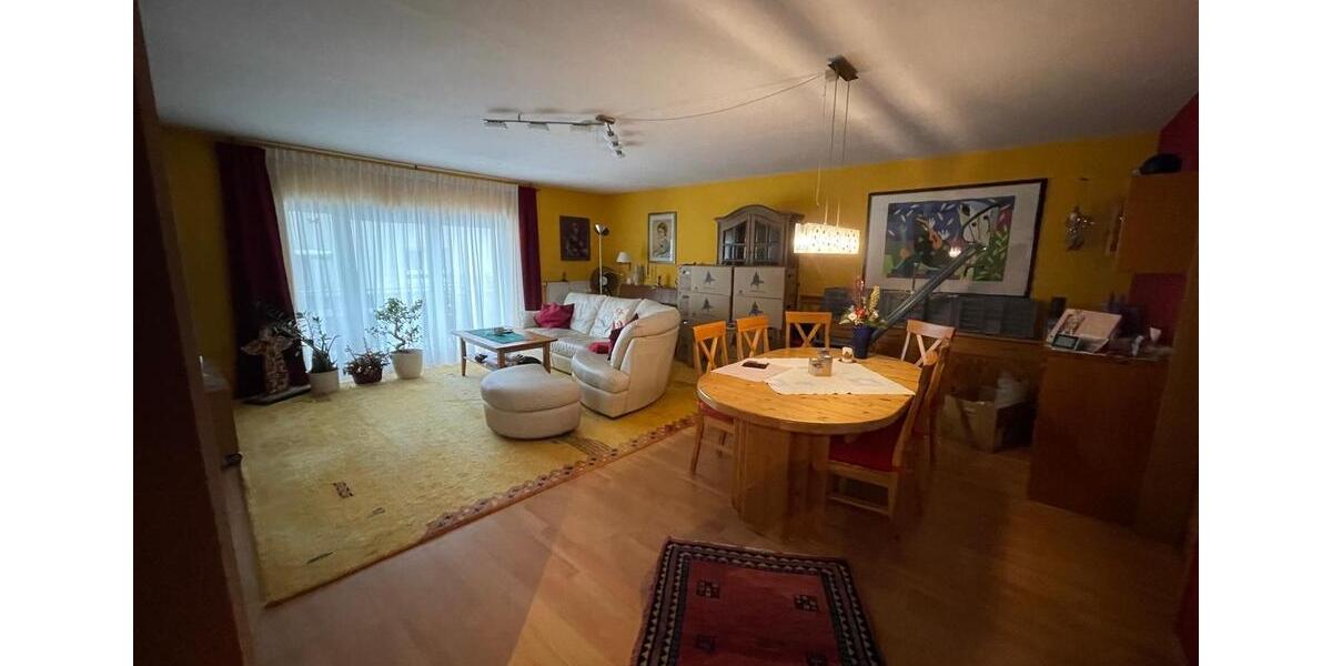 Etagenwohnung Bensheim - 4 Zimmer, 140 m&sup2;, 1.600&euro; | Angebot:24842527