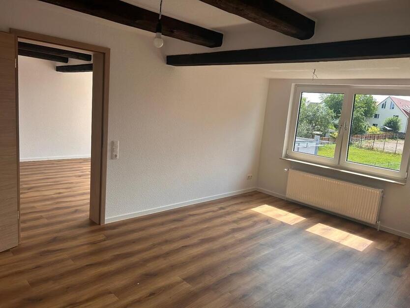 Schöne Dachgeschoßwohnung 2-Zimmer in Giesen