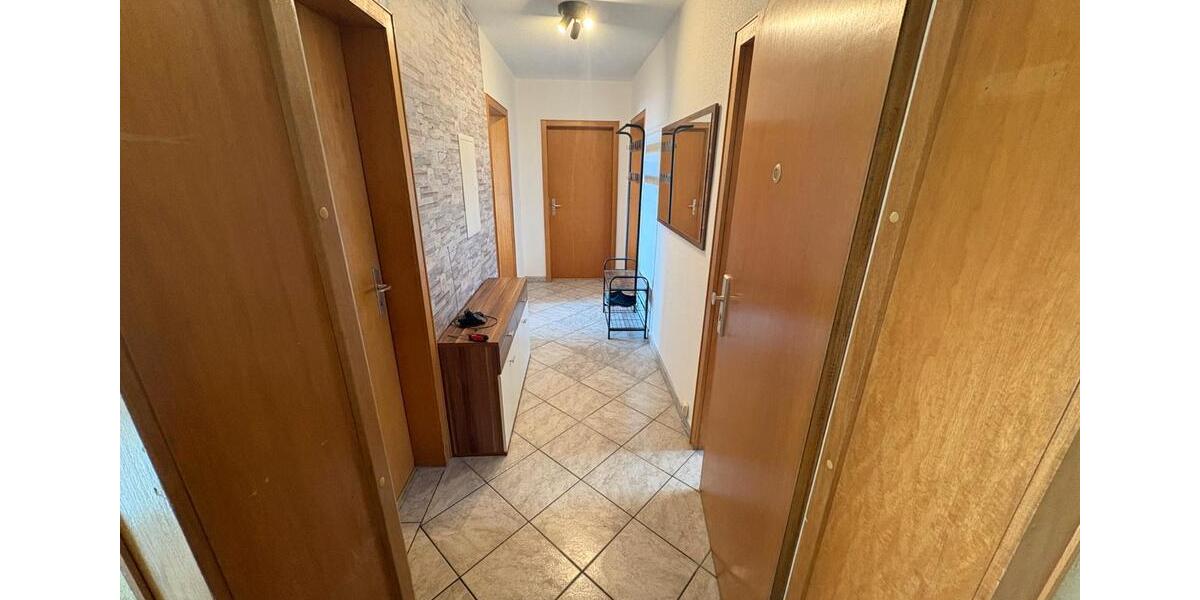 Dachgeschoßwohnung Edemissen - 3 Zimmer, 62 m&sup2;, 465&euro; | Angebot:26301958