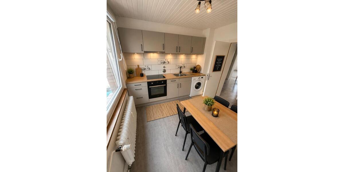Wohnen auf Zeit Mönchengladbach West - 2 Zimmer, 65 m&sup2;, 35&euro; | Angebot:26672914