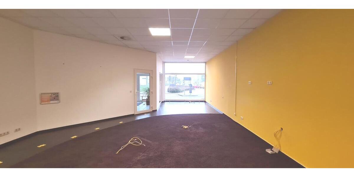 Große Laden-, Büro- oder Praxisfläche in Hermsdorf - Gewerbeobjekt Hermsdorf | Angebot:27009487