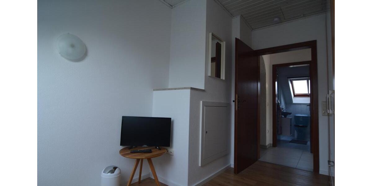 Wohnen auf Zeit Biberbach - 4 Zimmer, 60&euro; | Angebot:22865107