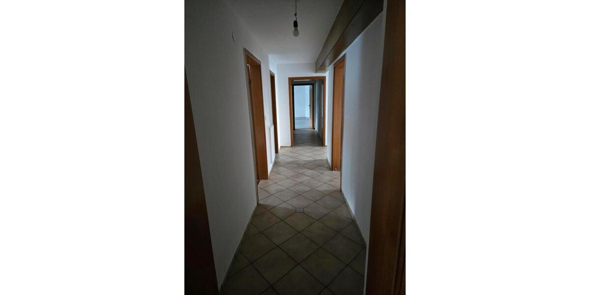 Erdgeschoßwohnung Kastellaun - 4 Zimmer, 100 m&sup2;, 750&euro; | Angebot:24349093