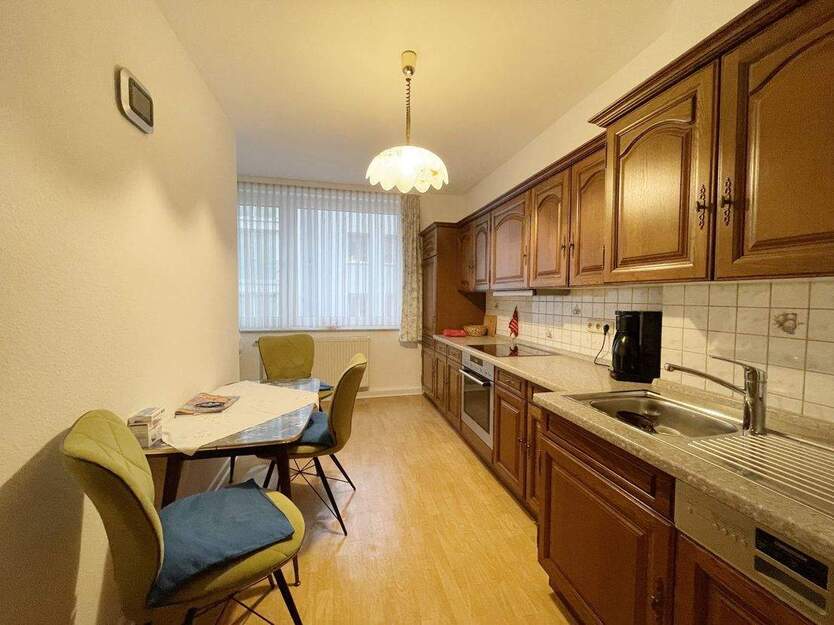 Schöne 2-Zimmer-Wohnung mit Balkon und EBK 2 zimmer