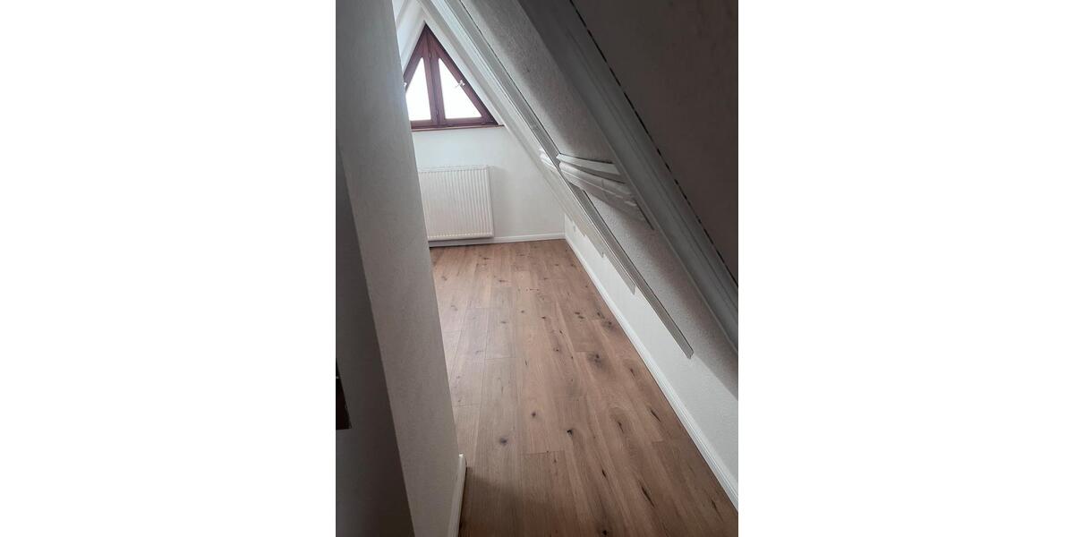 Dachgeschoßwohnung Hamburg Borgfelde - 2 Zimmer, 20 m&sup2;, 750&euro; | Angebot:25332943