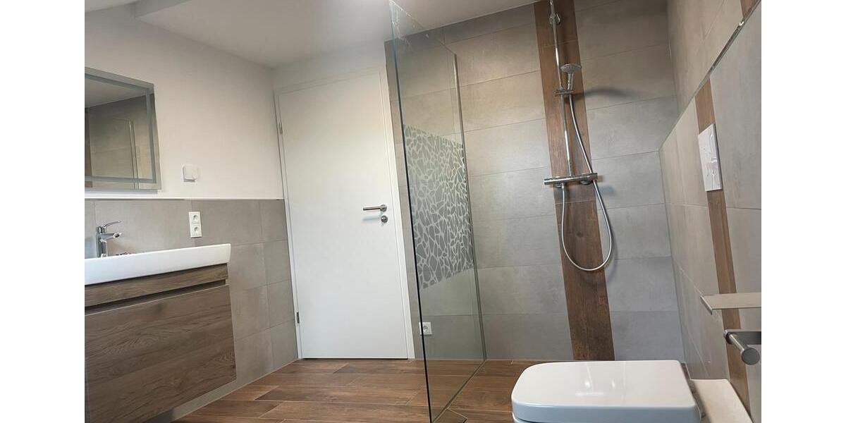 Neu sanierte 4,5 ZKB Wohnung in Kaiserslautern-Erfenbach 4 zimmer