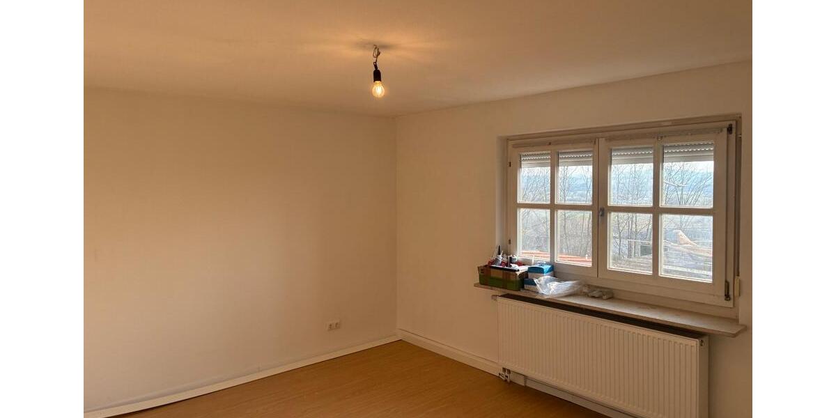 Erdgeschoßwohnung Cham - 2 Zimmer, 69 m&sup2;, 600&euro; | Angebot:25900584