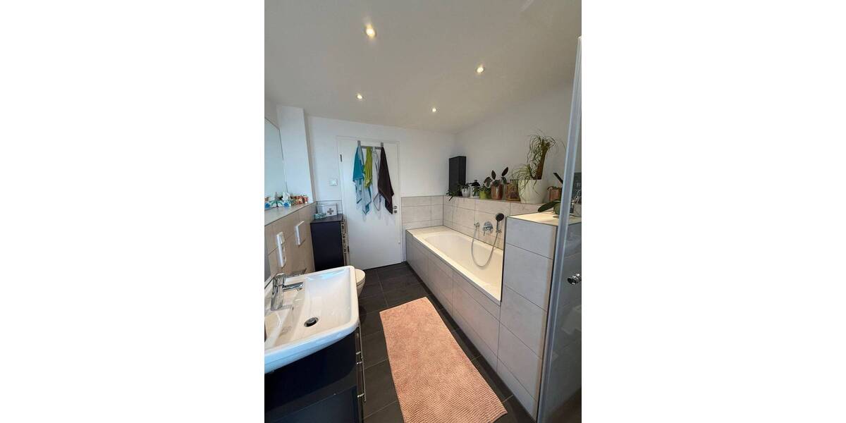 Etagenwohnung Fürth Nordstadt - 3 Zimmer, 101 m&sup2;, 1.200&euro; | Angebot:26139173