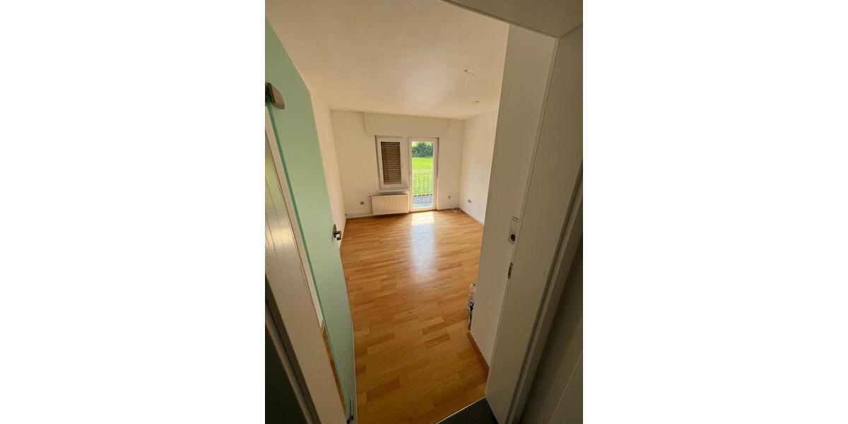 Etagenwohnung Burbach - 3 Zimmer, 95 m&sup2;, 1.100&euro; | Angebot:25867901