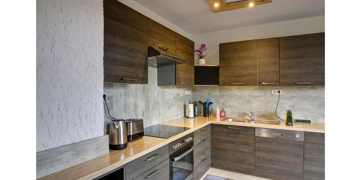 möblierte Wohnung Erdgeschoss | EBK Küche | 2-Zimmer | Balkon | Badewanne | Stadtroda nahe Jena | Garten | Parken 2 zimmer