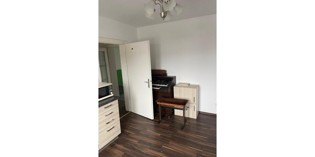 Etagenwohnung Siegen - 2 Zimmer, 30 m&sup2;, 380&euro; | Angebot:26665412