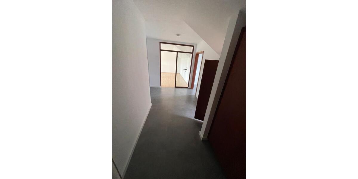 Dachgeschoßwohnung Eschwege - 2 Zimmer, 80 m&sup2;, 595&euro; | Angebot:26213108