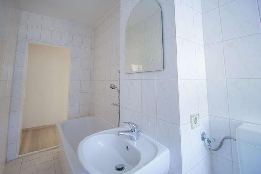 Helle 2-Zimmer Wohnung in grüner Umgebung zimmer