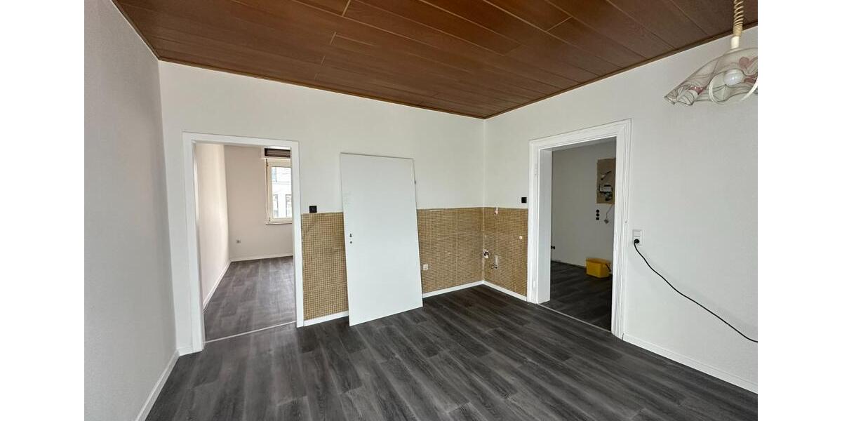 Etagenwohnung Bad Lippspringe - 3 Zimmer, 79 m&sup2;, 650&euro; | Angebot:25204274