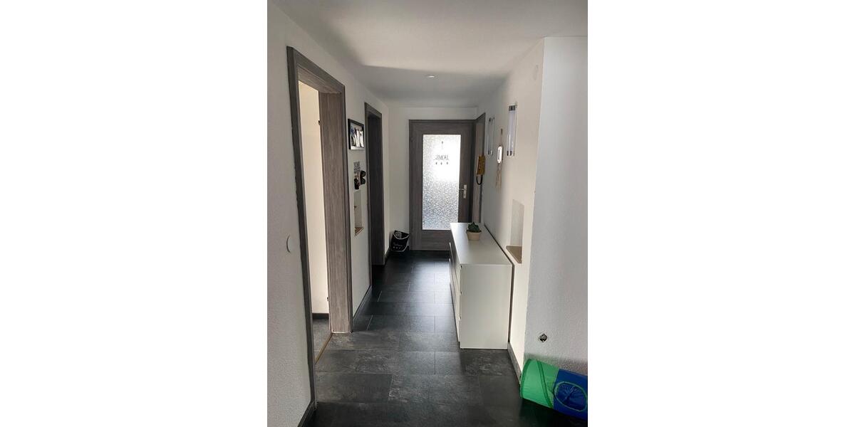 Dachgeschoßwohnung Weißbach - 3.5 Zimmer, 80 m&sup2;, 1.050&euro; | Angebot:26618449