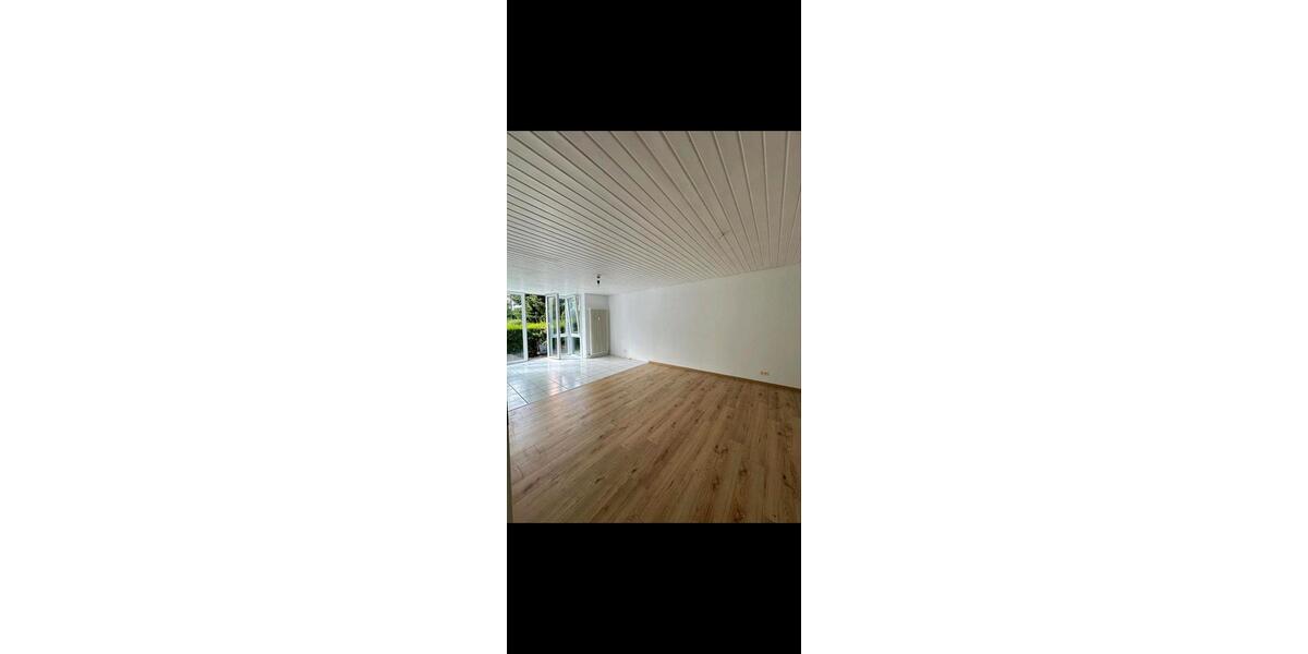Erdgeschoßwohnung Sonnenbühl - 2.5 Zimmer, 65 m&sup2;, 850&euro; | Angebot:26121018