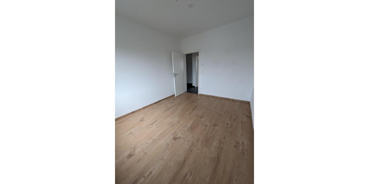 Reihenhaus Delitzsch - 4 Zimmer, 120 m&sup2;, 1.399&euro; | Angebot:25501585