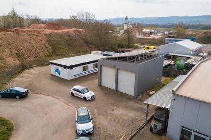 Gewerbeobjekt zur Vermietung in Merzig-Besseringen Hiermit steht eine Gewerbehalle mit Bürofläche im Industriegebiet „Bruchwies“ in Merzig-Besseringen zur Vermietung. Es handelt sich um eine... zimmer