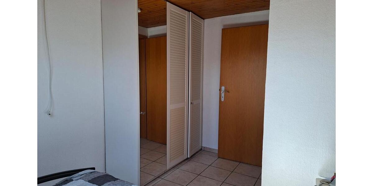 Dachgeschoßwohnung Bergisch Gladbach - 2 Zimmer, 58 m&sup2;, 1.030&euro; | Angebot:26313867