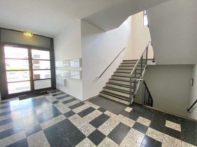 Gewerbeobjekt Freilassing - 1 Zimmer, 33 m&sup2;, 268&euro; | Angebot:25815745