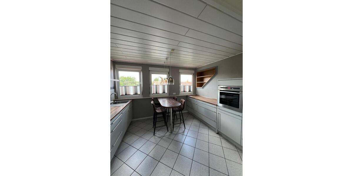 Dachgeschoßwohnung Sinntal - 3 Zimmer, 80 m&sup2;, 575&euro; | Angebot:26044453