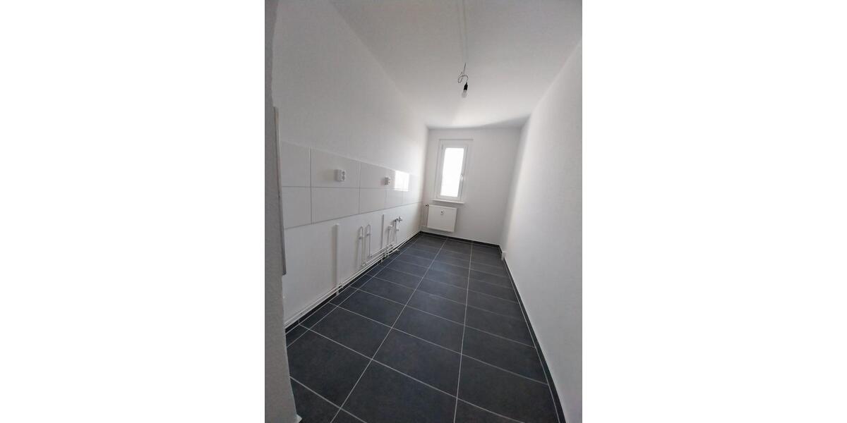 Helle 4 Zimmer-Wohnung im 3. OG in Drebach 4 zimmer