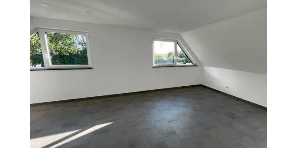 Einfach einziehen: SINGLE-Wohnung im 1. OG mit Terrasse 3 zimmer