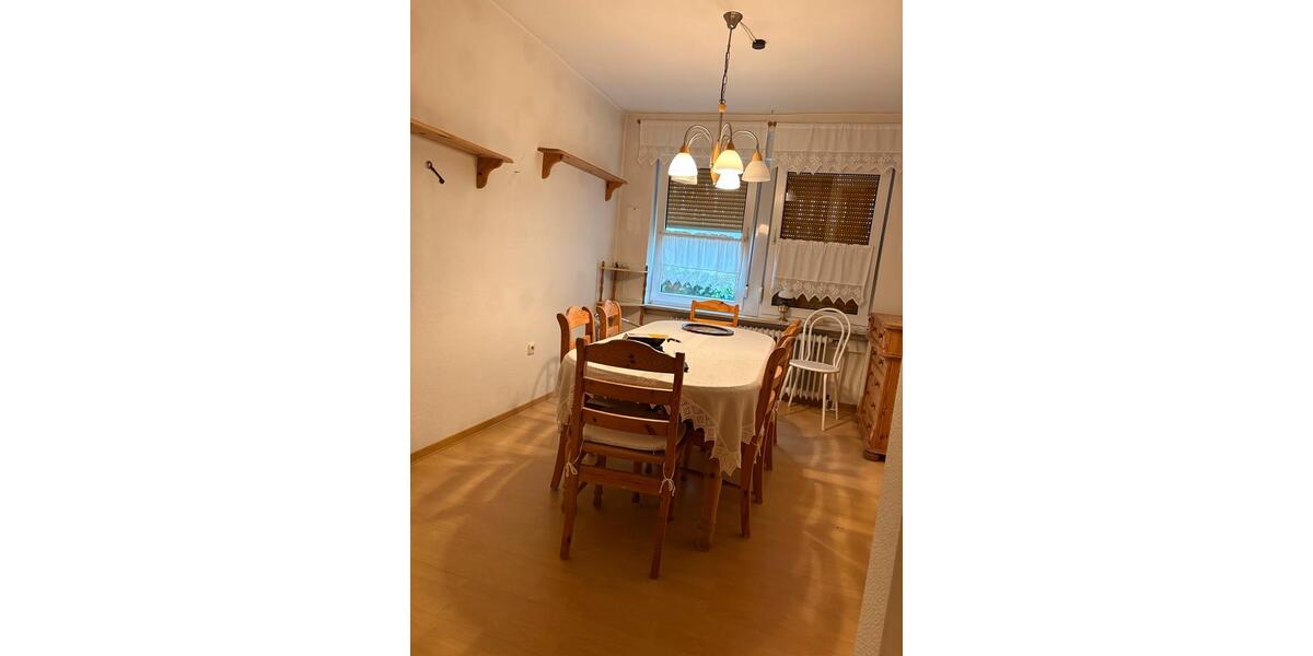 Etagenwohnung Alsfeld - 3 Zimmer, 75 m&sup2;, 900&euro; | Angebot:26611116