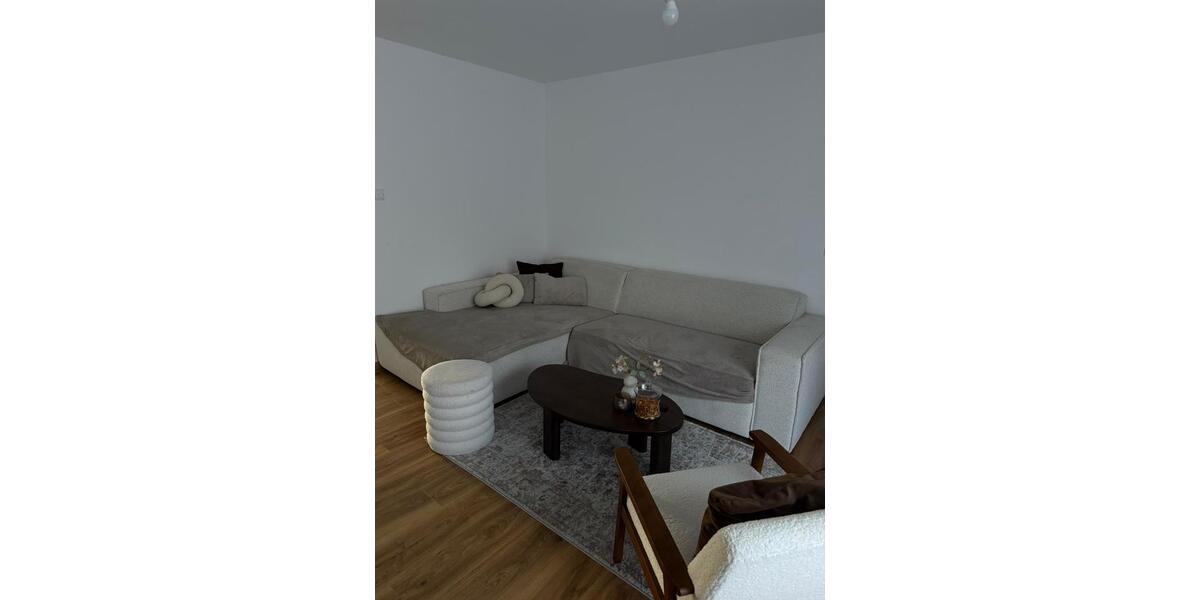 Erdgeschoßwohnung Treuchtlingen - 3 Zimmer, 76 m&sup2;, 900&euro; | Angebot:24887379