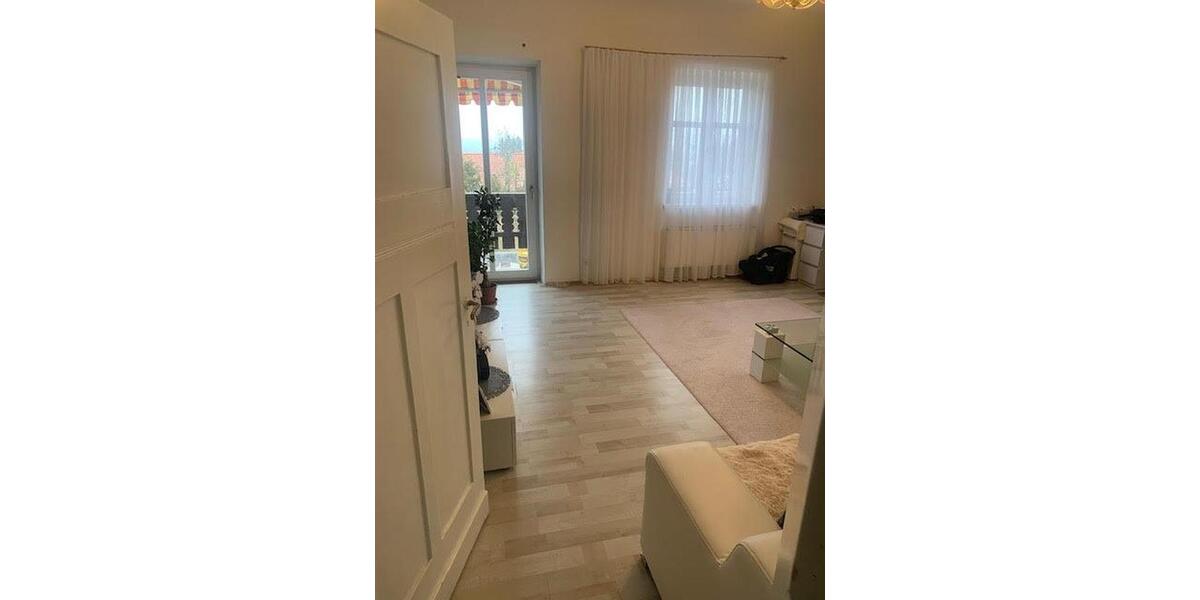 Etagenwohnung Feldafing - 4.5 Zimmer, 104 m&sup2;, 1.400&euro; | Angebot:24794029