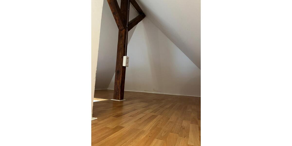 Dachgeschoßwohnung Mettmann - 2 Zimmer, 56 m&sup2;, 995&euro; | Angebot:26330106