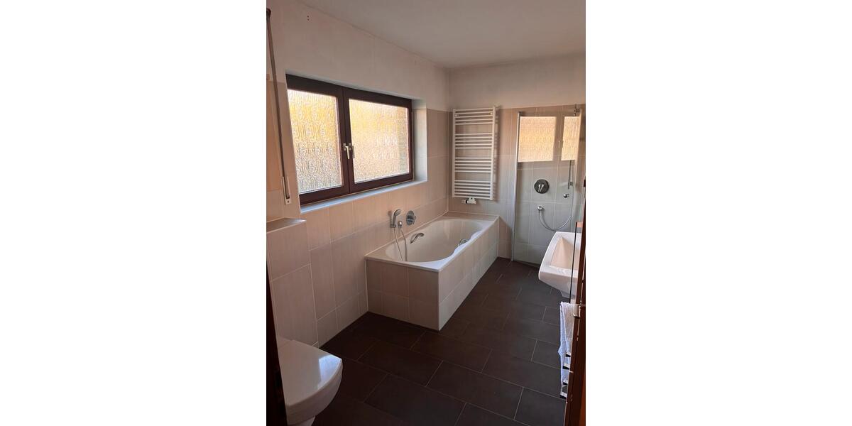 Einfamilienhaus Wennigsen (Deister) - 5 Zimmer, 160 m&sup2;, 1.400&euro; | Angebot:25302613