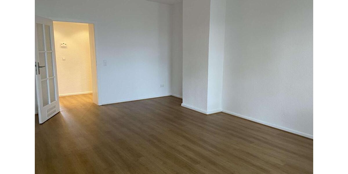 Erdgeschoßwohnung Hannover Vahrenwald-List - 3 Zimmer, 85 m&sup2;, 1.000&euro; | Angebot:24314036