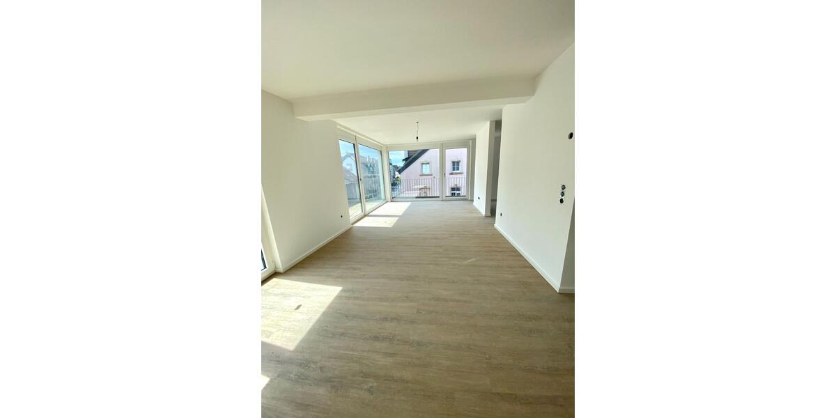 Etagenwohnung Siegburg - 4 Zimmer, 134 m&sup2;, 1.876&euro; | Angebot:26532690