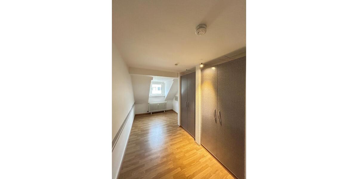 Dachgeschoßwohnung Essen Südviertel - 2 Zimmer, 48 m&sup2;, 648&euro; | Angebot:23621203