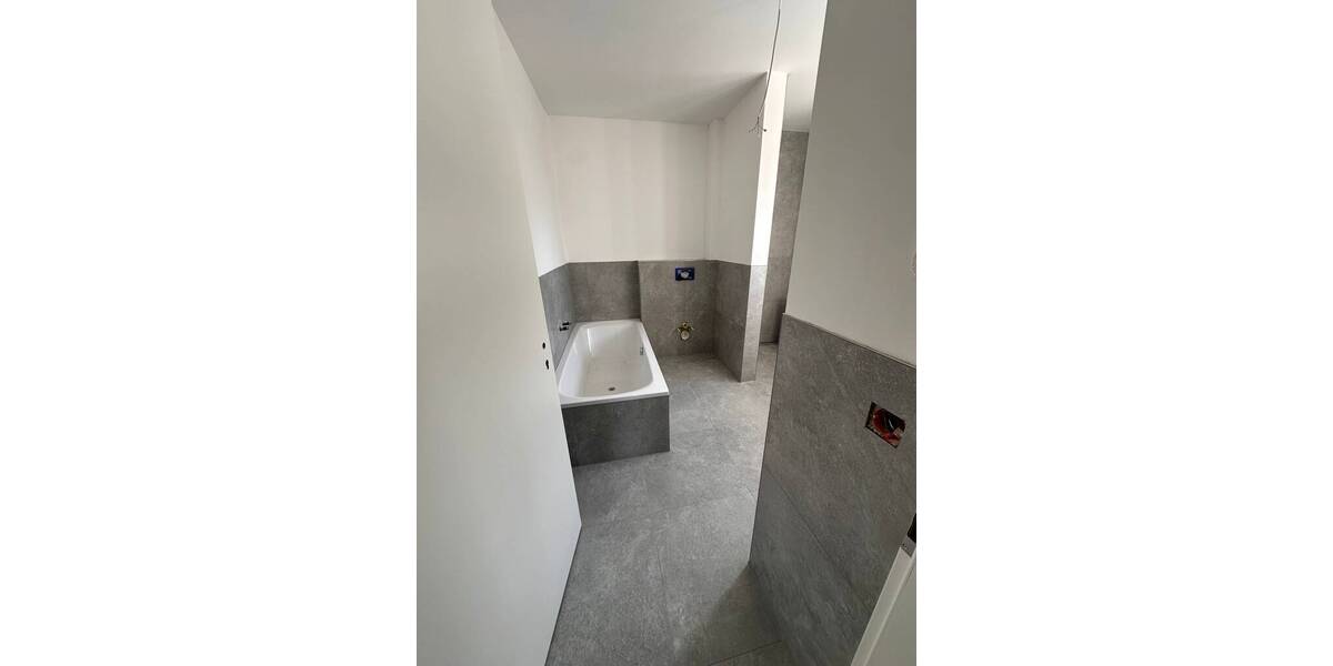 Etagenwohnung Trier Weismark-Feyen - 2 Zimmer, 95 m&sup2;, 1.440&euro; | Angebot:25680841