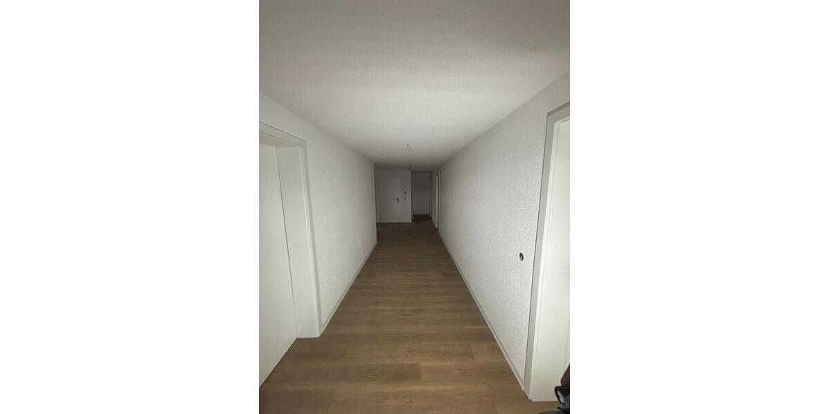 Etagenwohnung Vöhl - 3 Zimmer, 94 m&sup2;, 700&euro; | Angebot:25795148