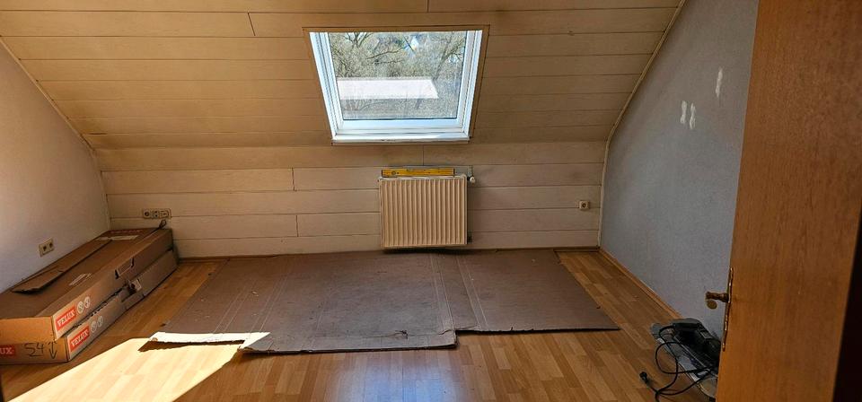 Dachgeschoßwohnung Sankt Wendel - 2 Zimmer, 100 m&sup2;, 700&euro; | Angebot:25922342