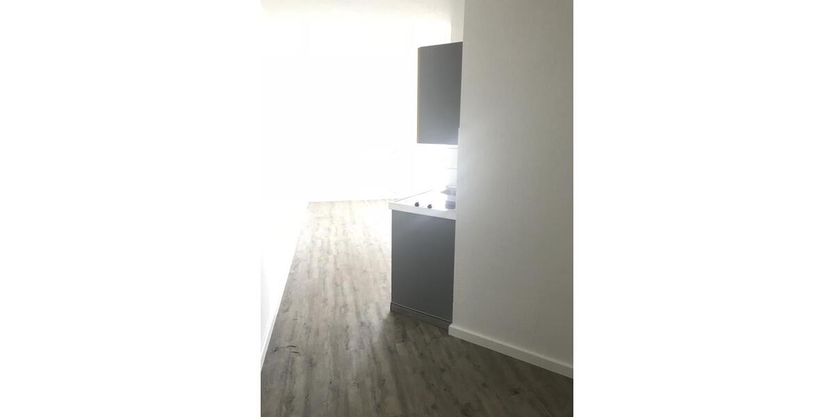 Etagenwohnung Mittweida - 1 Zimmer, 28 m&sup2;, 275&euro; | Angebot:26004585