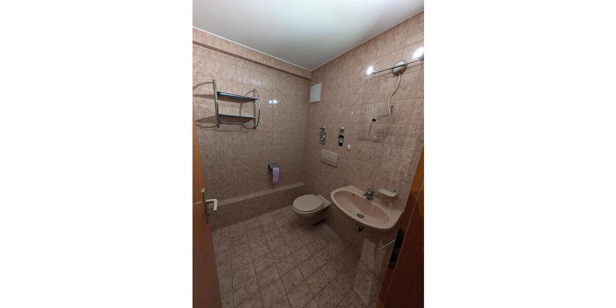 Etagenwohnung Lauffen am Neckar - 2 Zimmer, 63 m&sup2;, 850&euro; | Angebot:25948381