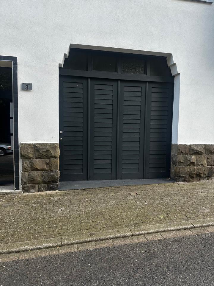 KFZ-Werkstatt, 2 ebenerdige Räume (+ Grube + Deckenkran-Hacken)
