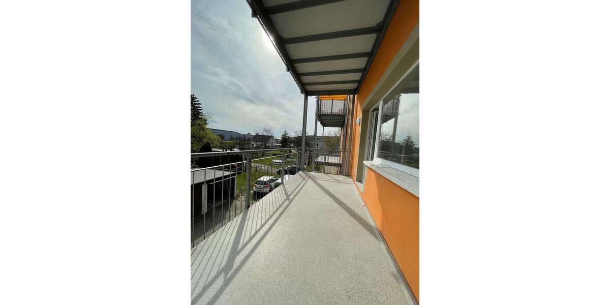 Etagenwohnung Dresden Leuben - 2 Zimmer, 70 m&sup2;, 555&euro; | Angebot:27110013