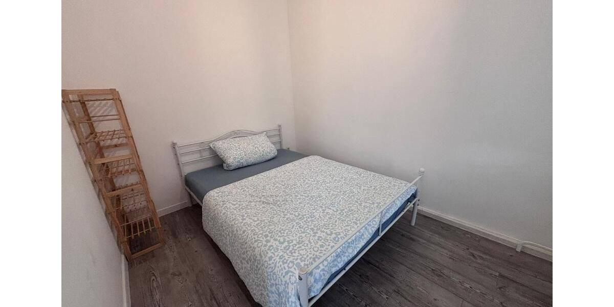 Dachgeschoßwohnung Zeitz - 2 Zimmer, 65 m&sup2;, 800&euro; | Angebot:25392190
